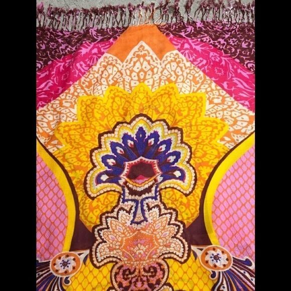 Brightly colored Pasmina scarf wrap.  NWOT - Picture 2 of 6